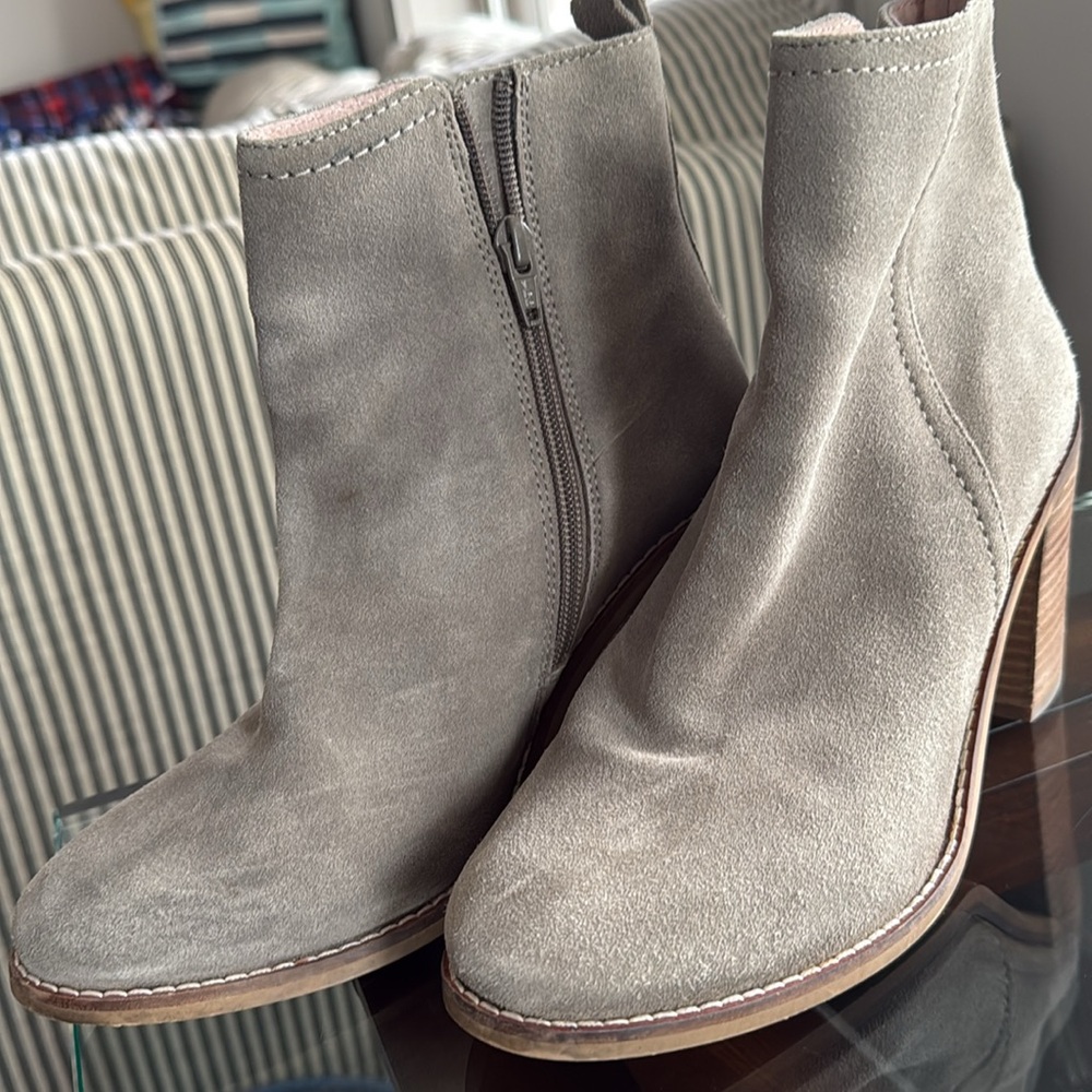Seychelles Suede Booties 8.5
